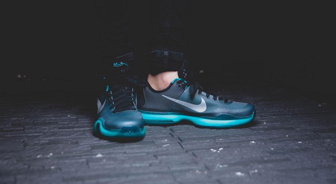 Kobe 10 hot sale radiant emerald